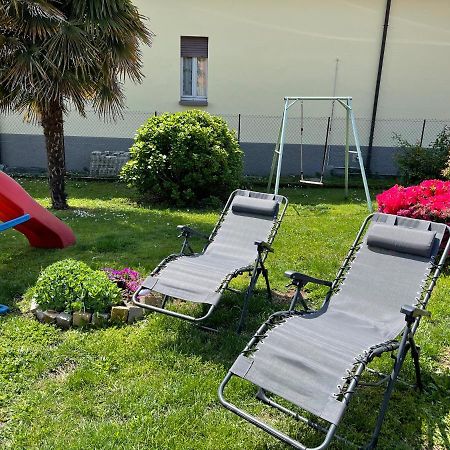 Grandma'S Garden House Vila Angera Exterior foto