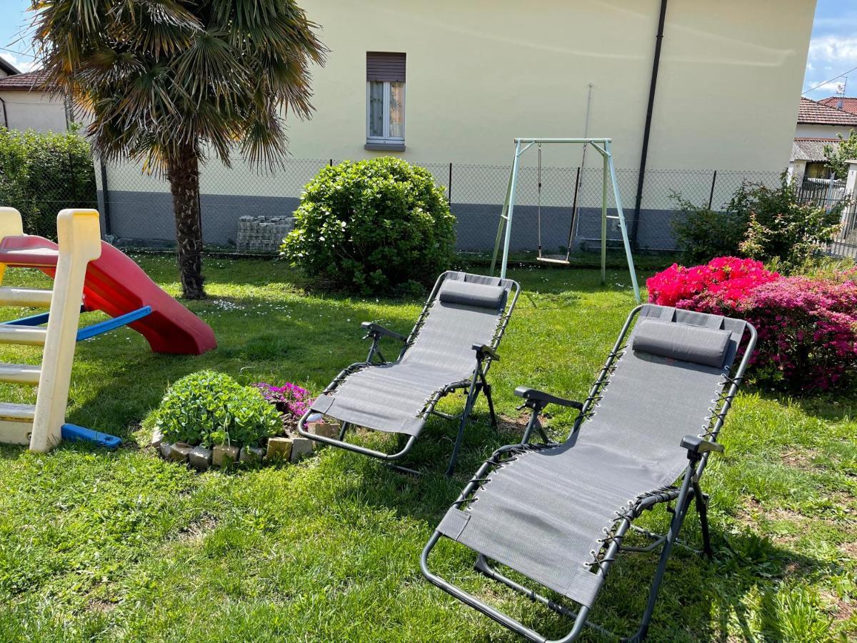 Grandma'S Garden House Vila Angera Exterior foto